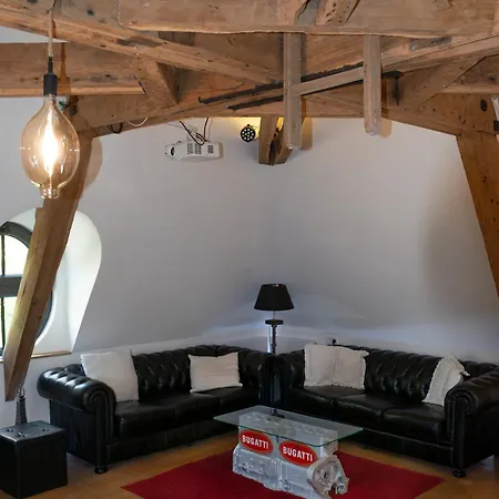 Loft Dans Le Clocher Face Au Chateau *